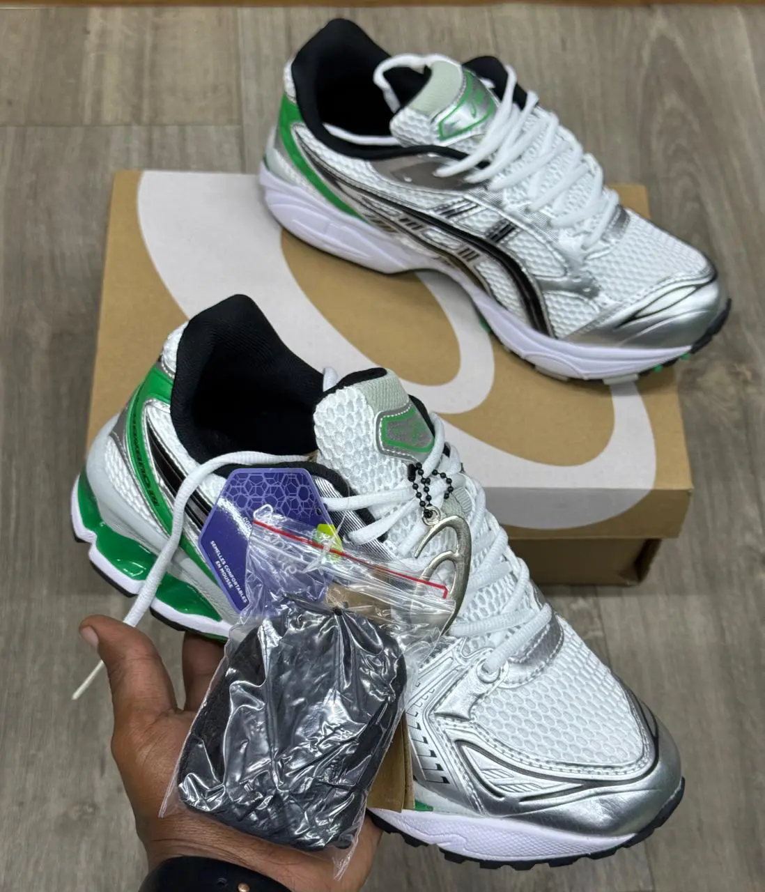 ASICS GEL-1130 White Green Runner